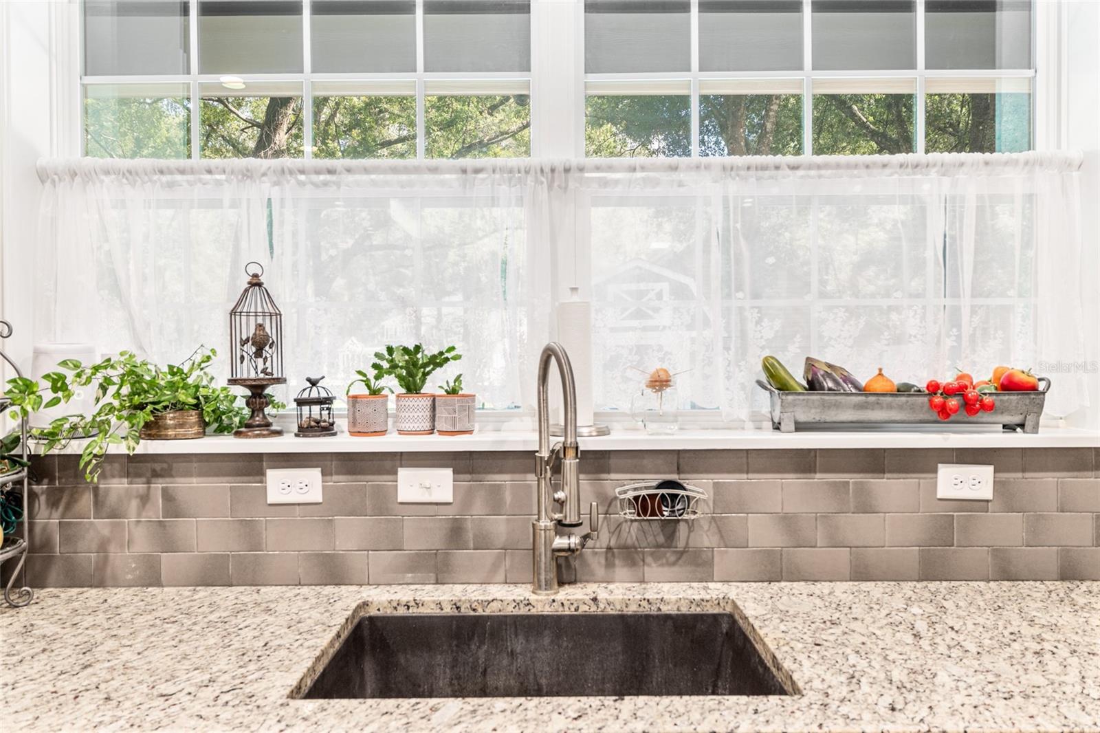 FOUNTAIN OAK - Residential