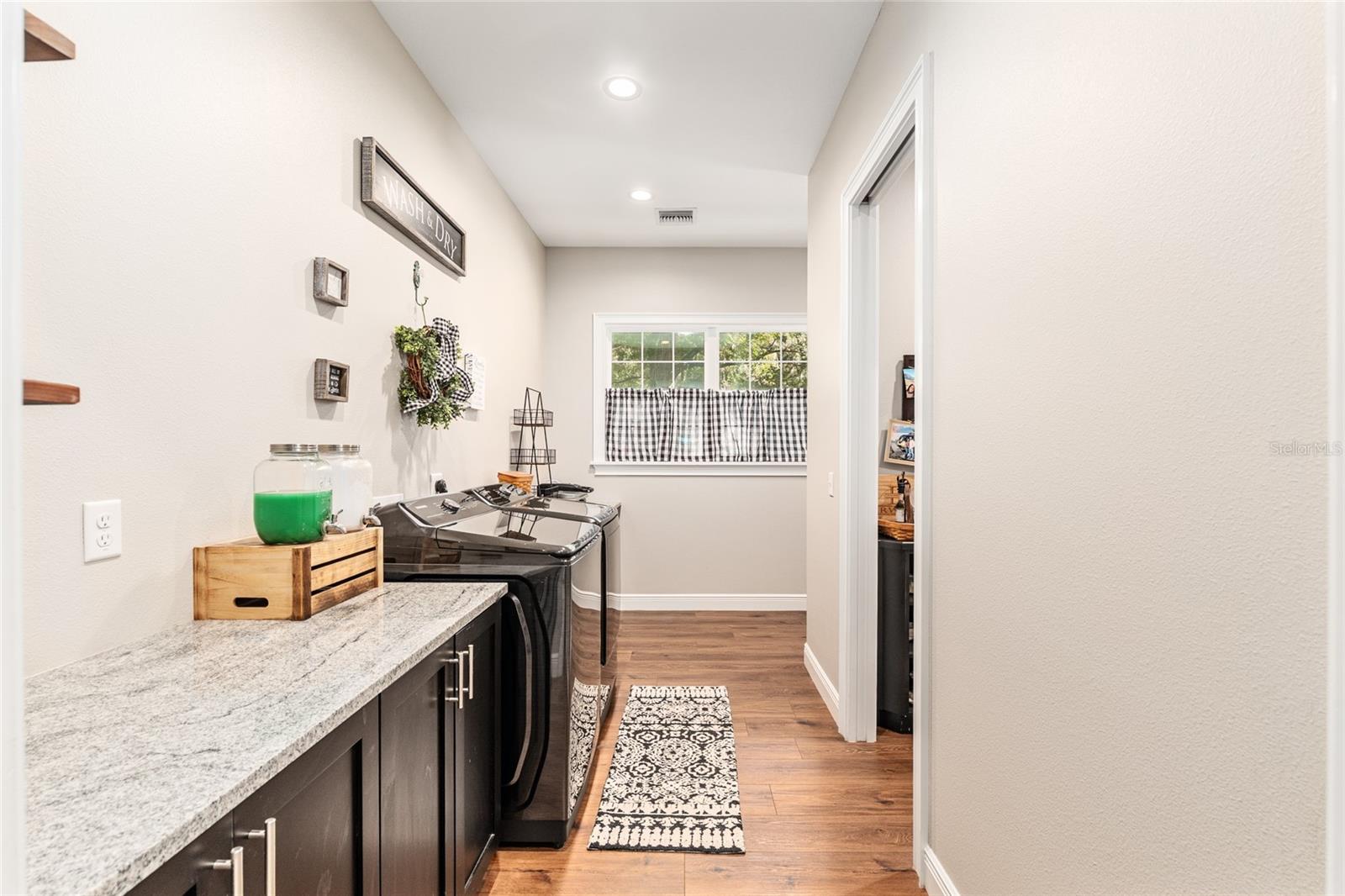 FOUNTAIN OAK - Residential