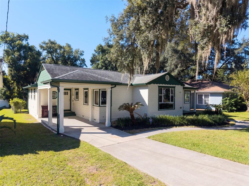 Photo of 1616 E Jefferson Street, Orlando, FL 32803 (MLS # O6449143)