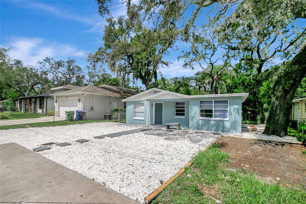 Photo of 8720 N Dexter Avenue, Tampa, FL 33604 (MLS # TB8462678)