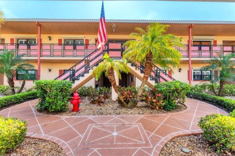 8140 TERRACE GARDEN DRIVE N 103 ST PETERSBURG FL 33709
