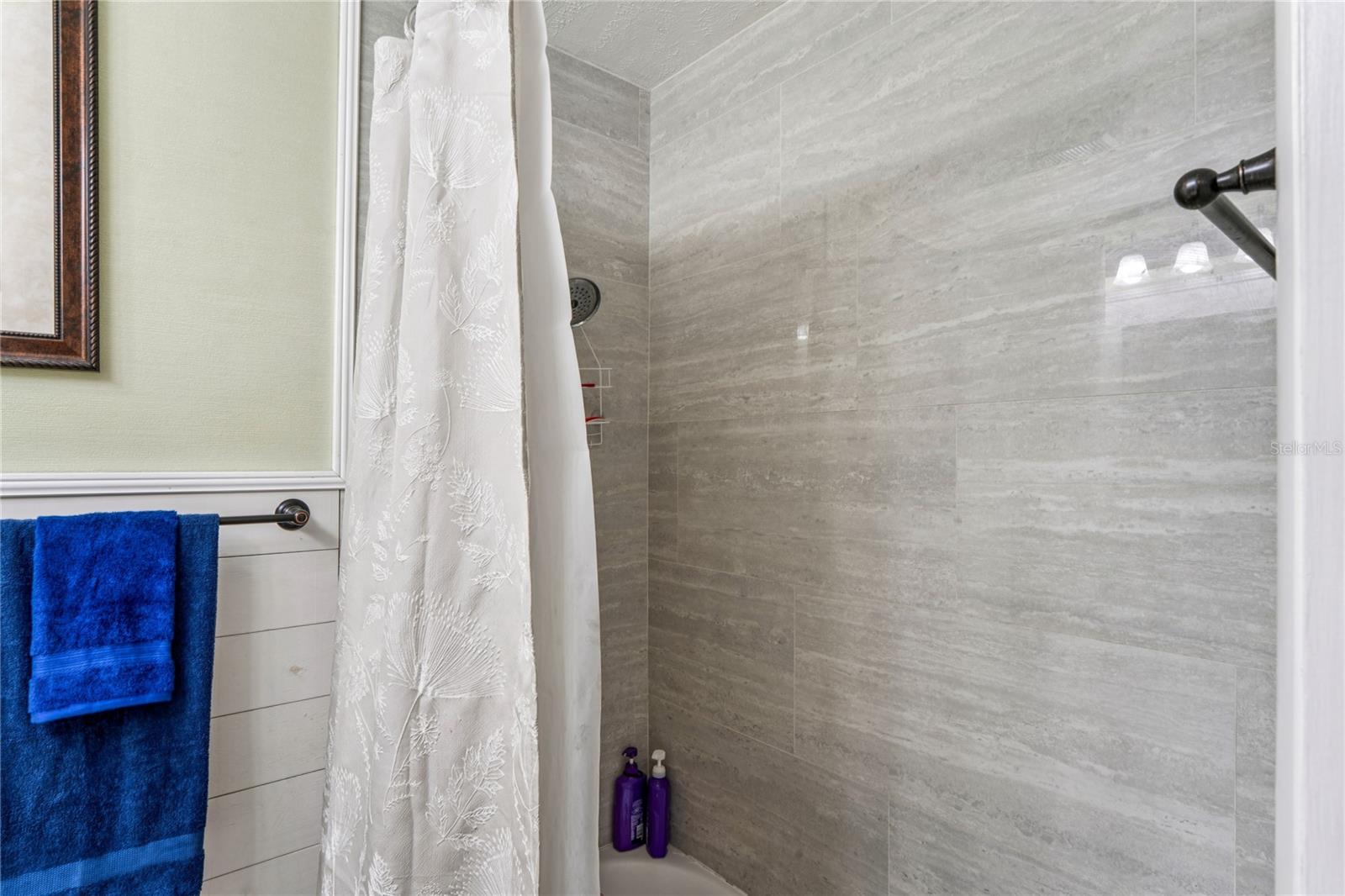 COUNTRYSIDE MANOR SUB - Residential