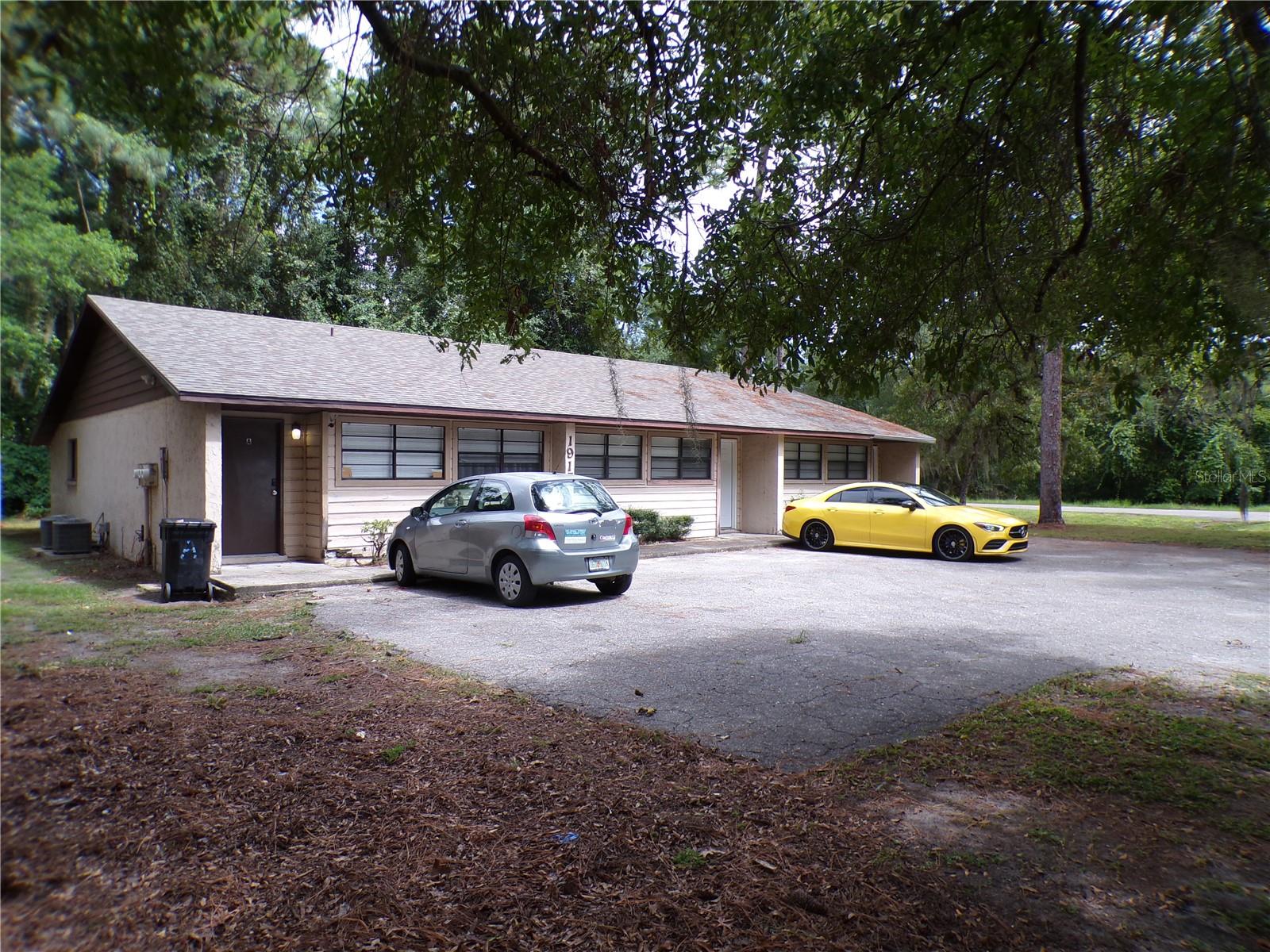 1915 SW 70TH TERRACE