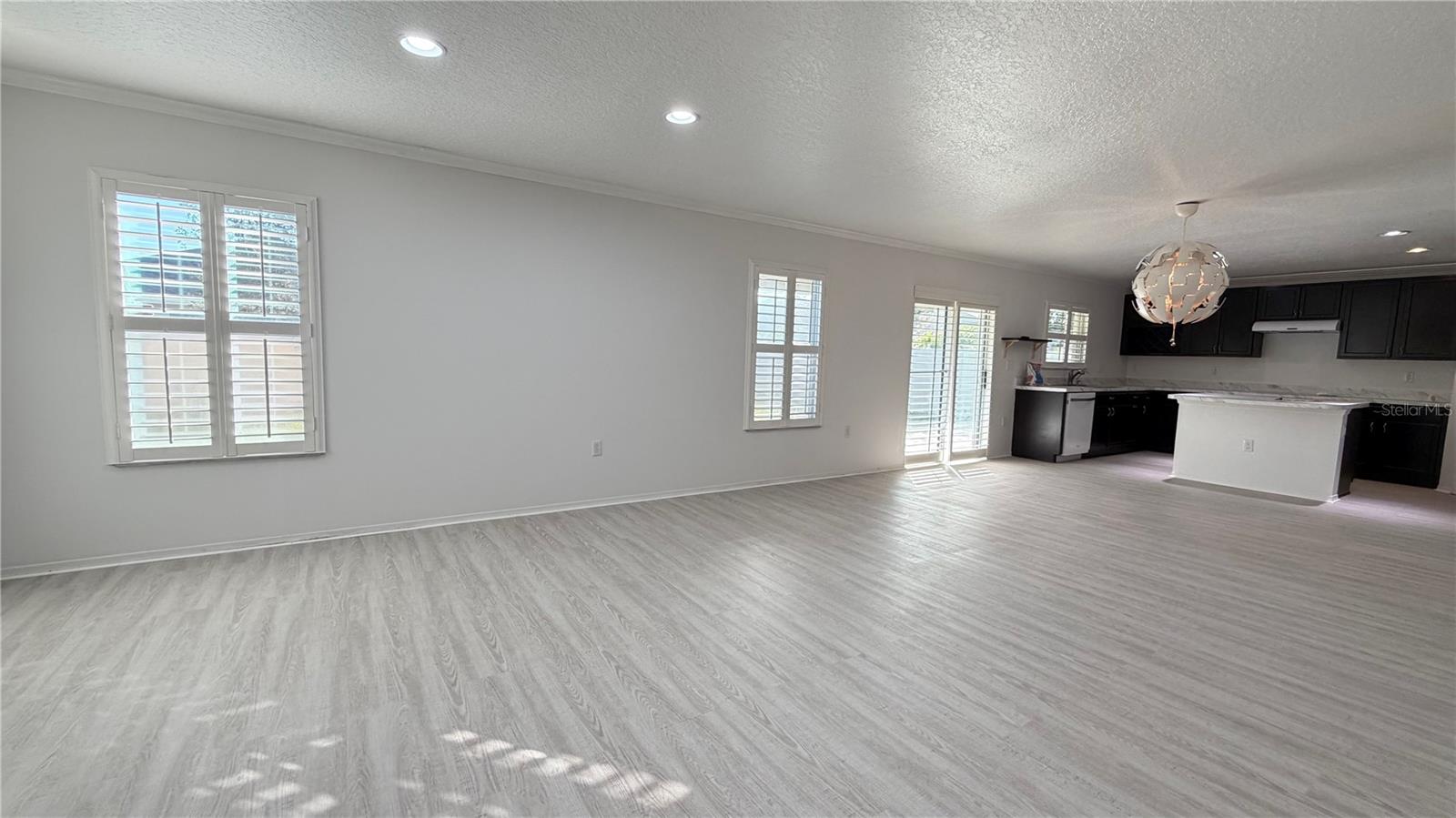 SAWGRASS PLANTATION PH 1B SEC2 - Residential Lease