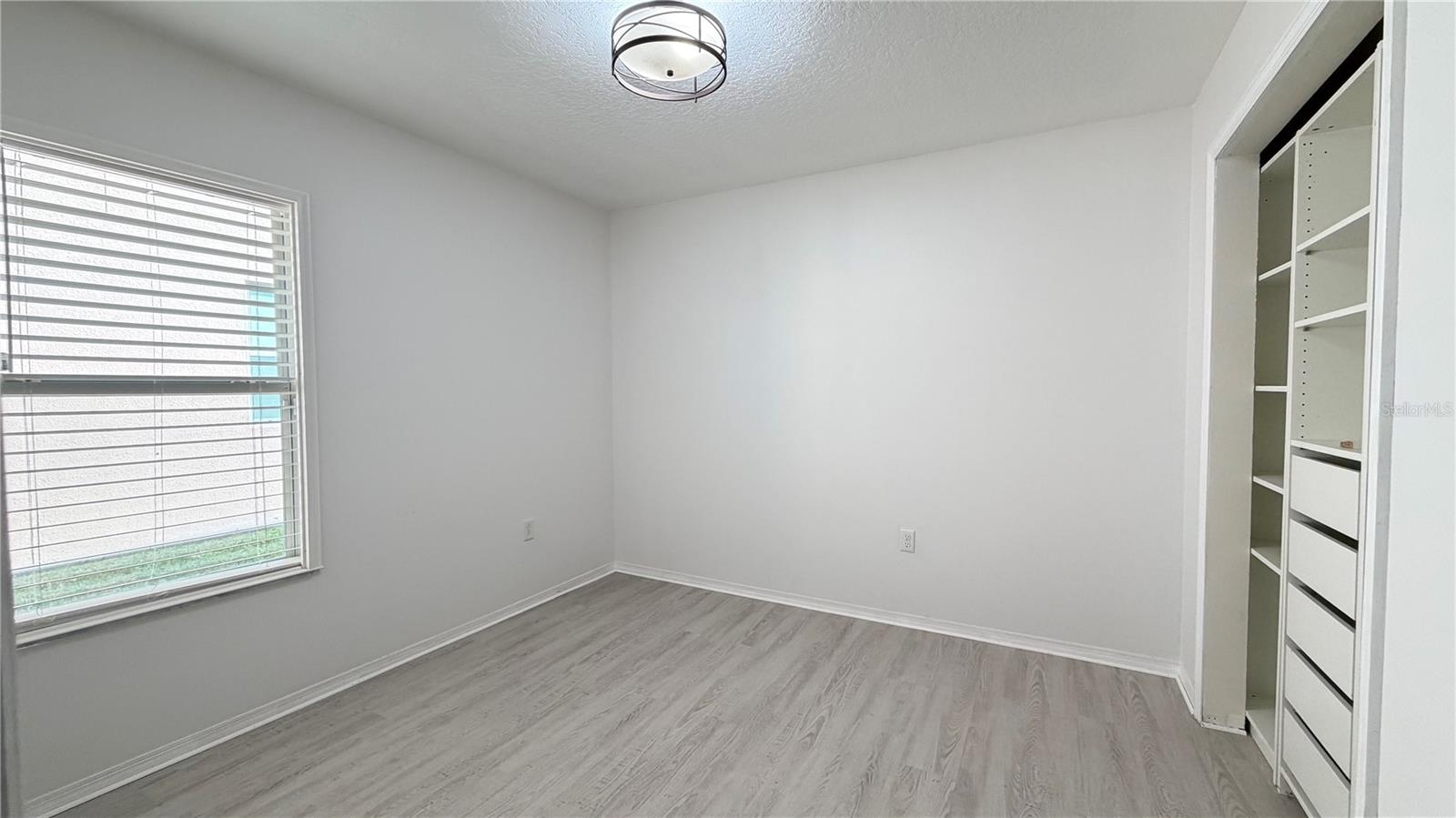 SAWGRASS PLANTATION PH 1B SEC2 - Residential Lease