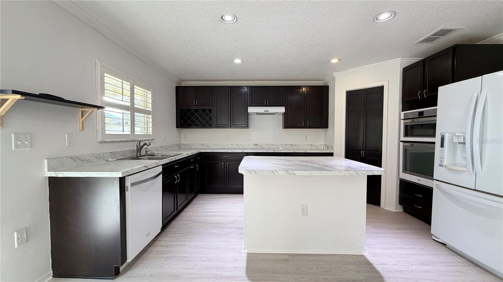 SAWGRASS PLANTATION PH 1B SEC2 - Residential Lease