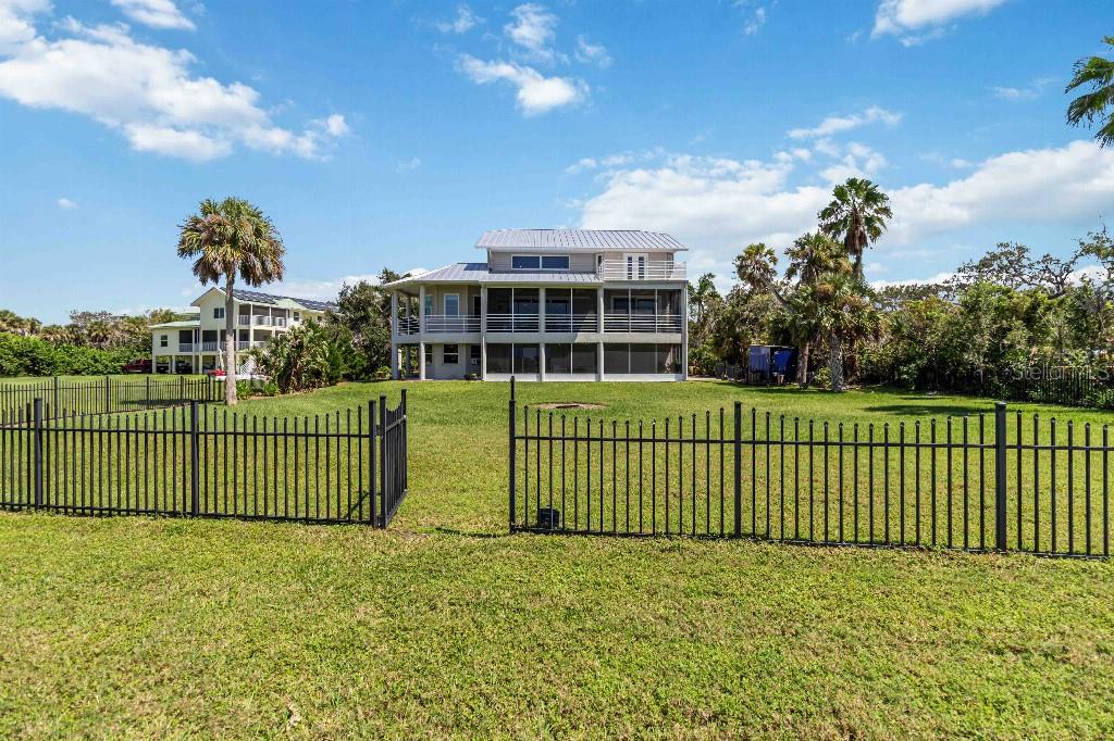 NO-SEE-UM ACRES - Residential
