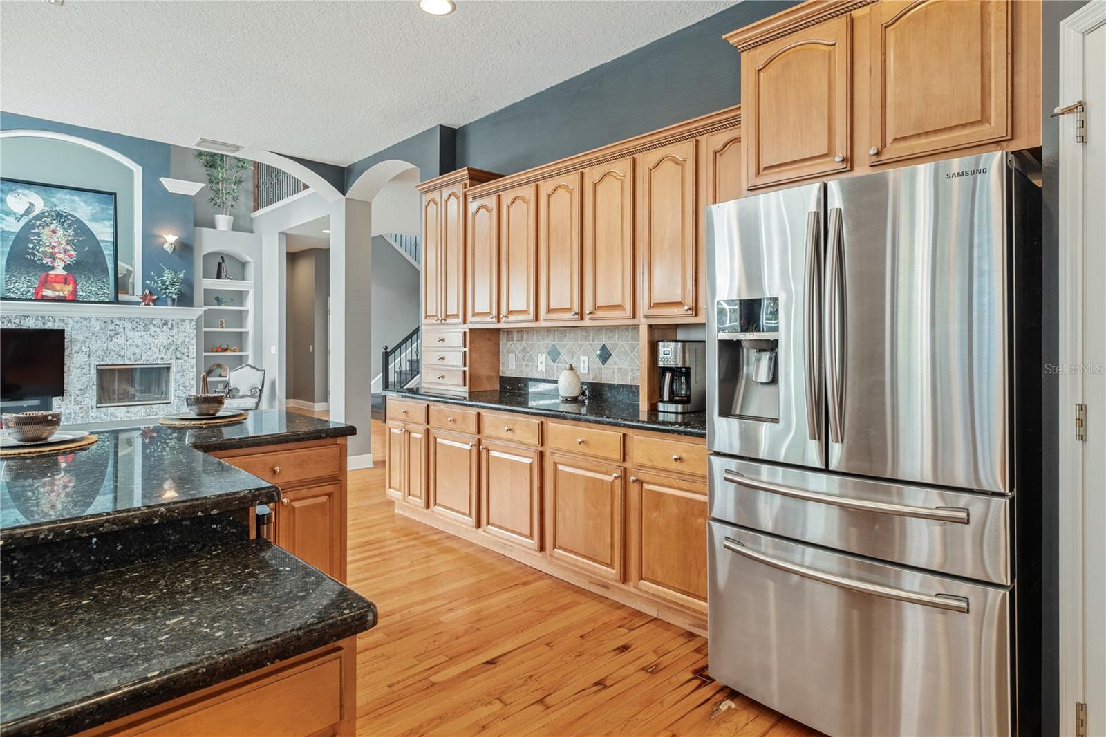 HOLLINGTON OAKS - Residential