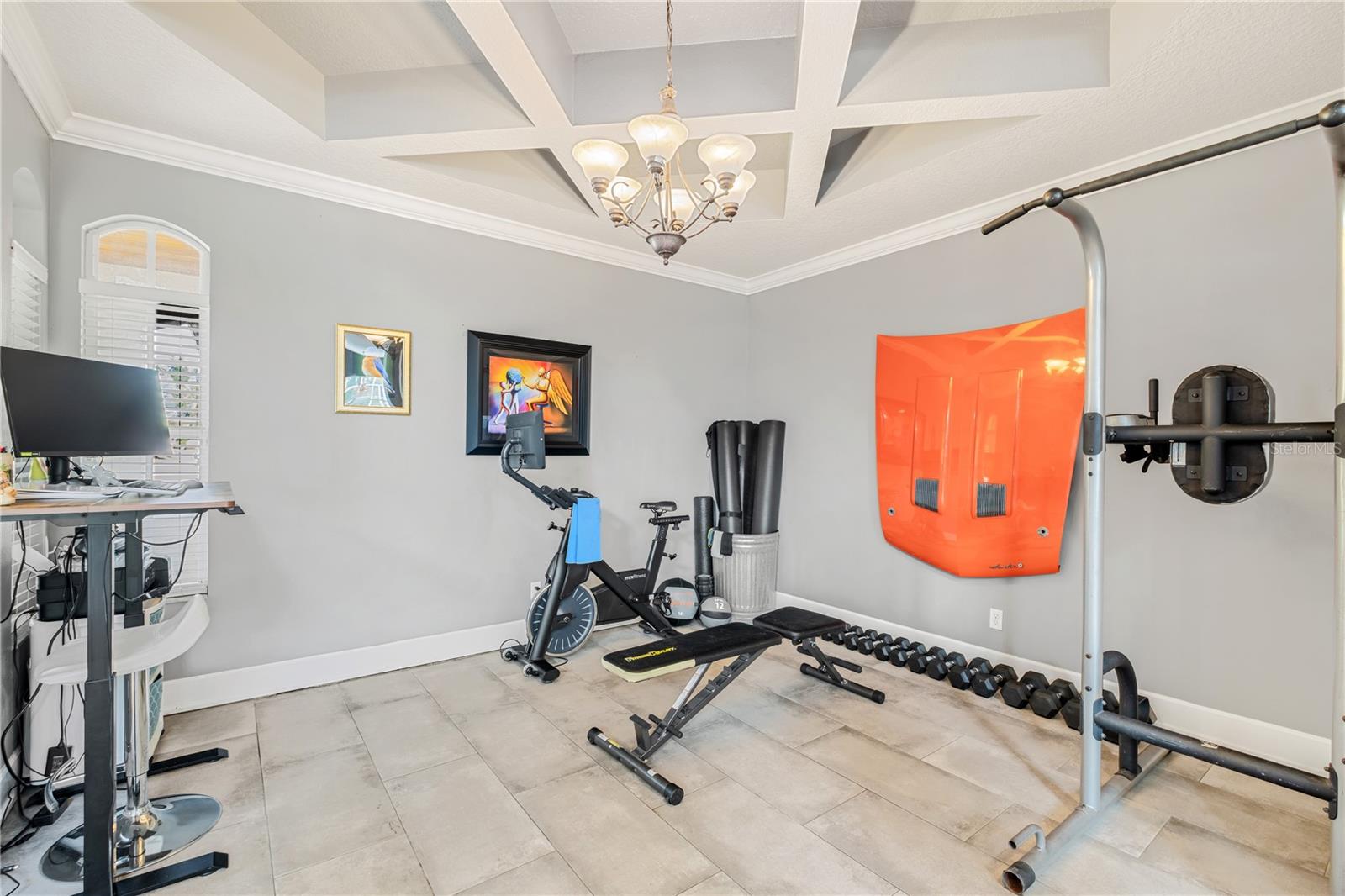 HOLLINGTON OAKS - Residential