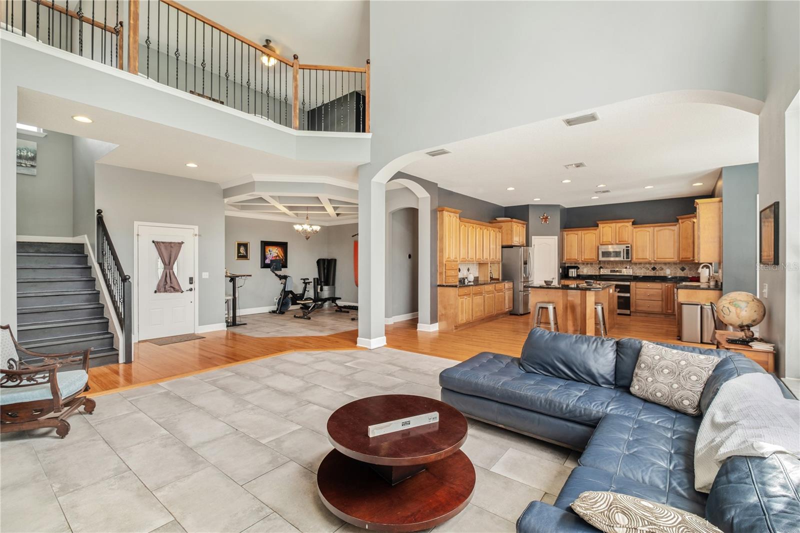 HOLLINGTON OAKS - Residential