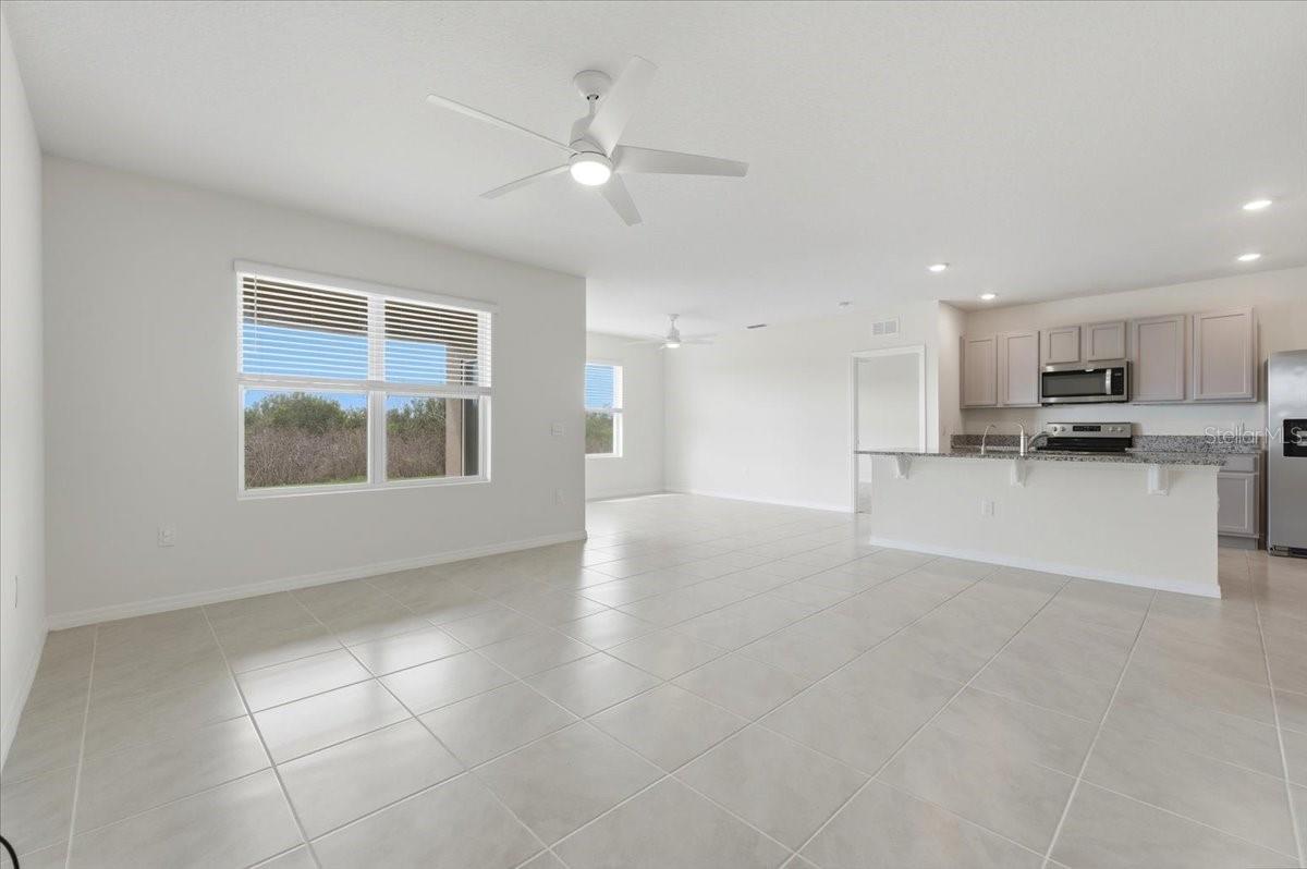 LAKES/LAUREL HLNDS PH 2B - Residential