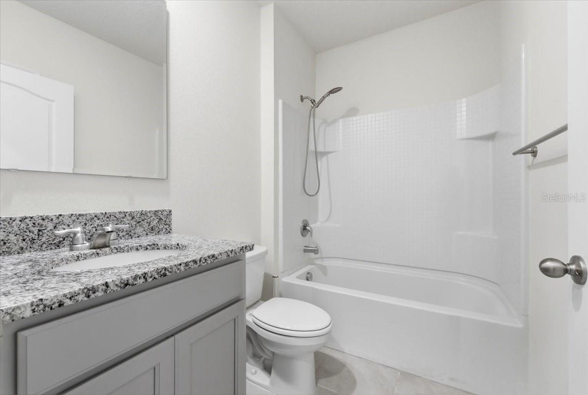 LAKES/LAUREL HLNDS PH 2B - Residential