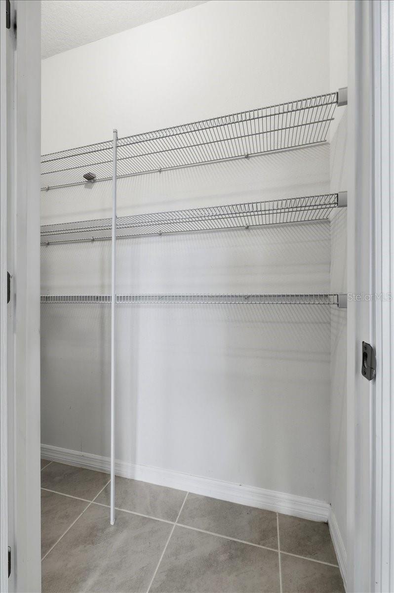 LAKES/LAUREL HLNDS PH 2B - Residential