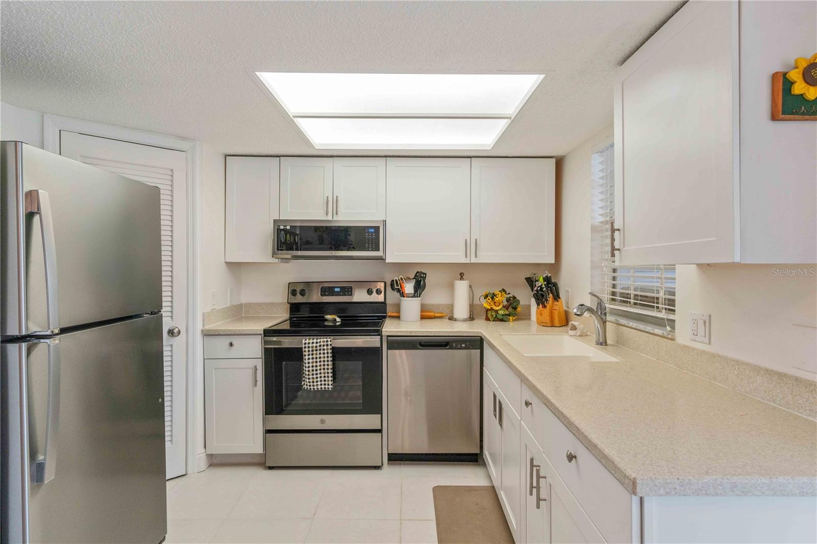 MARIA MANOR - Residential