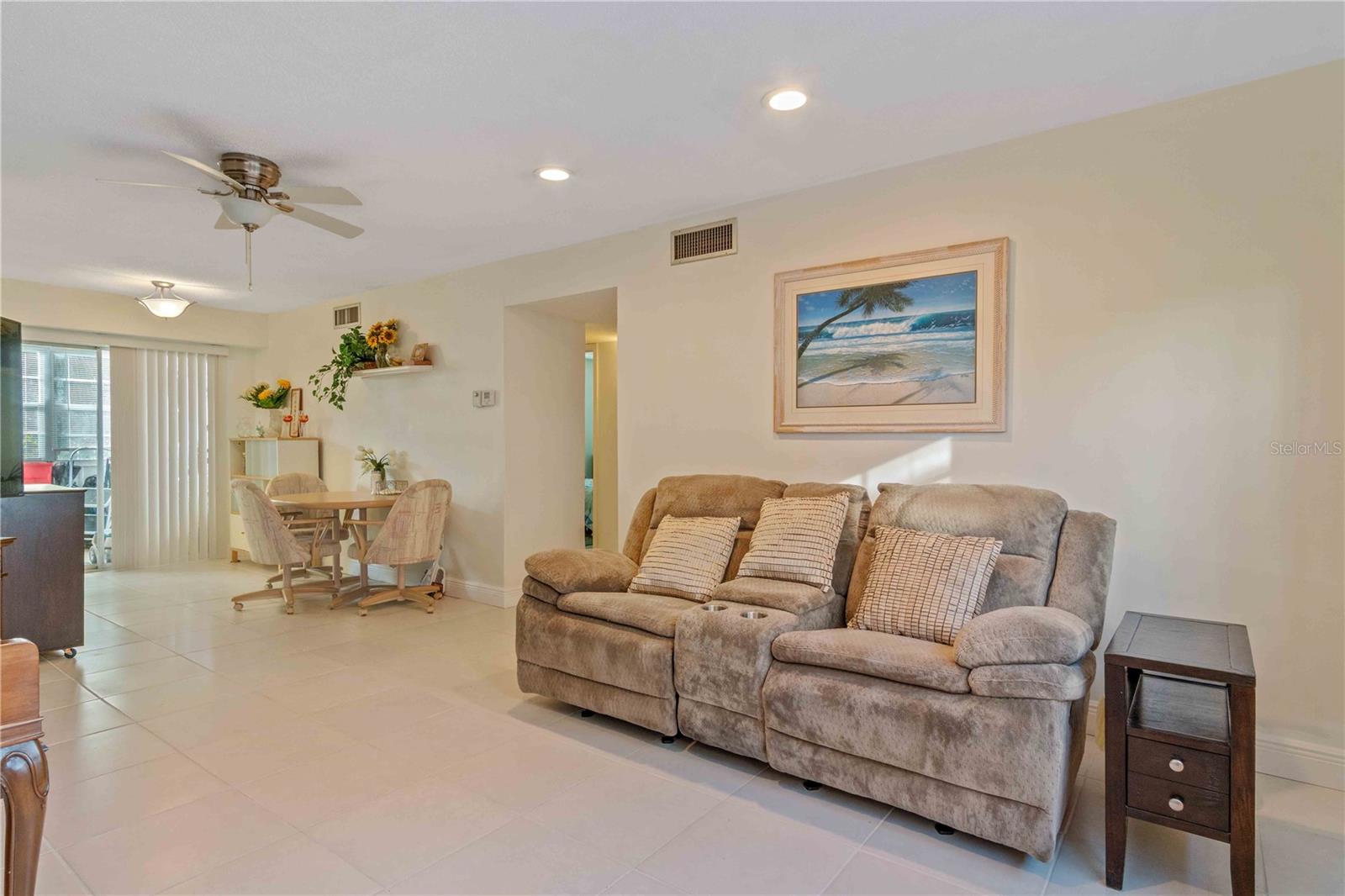 MARIA MANOR - Residential