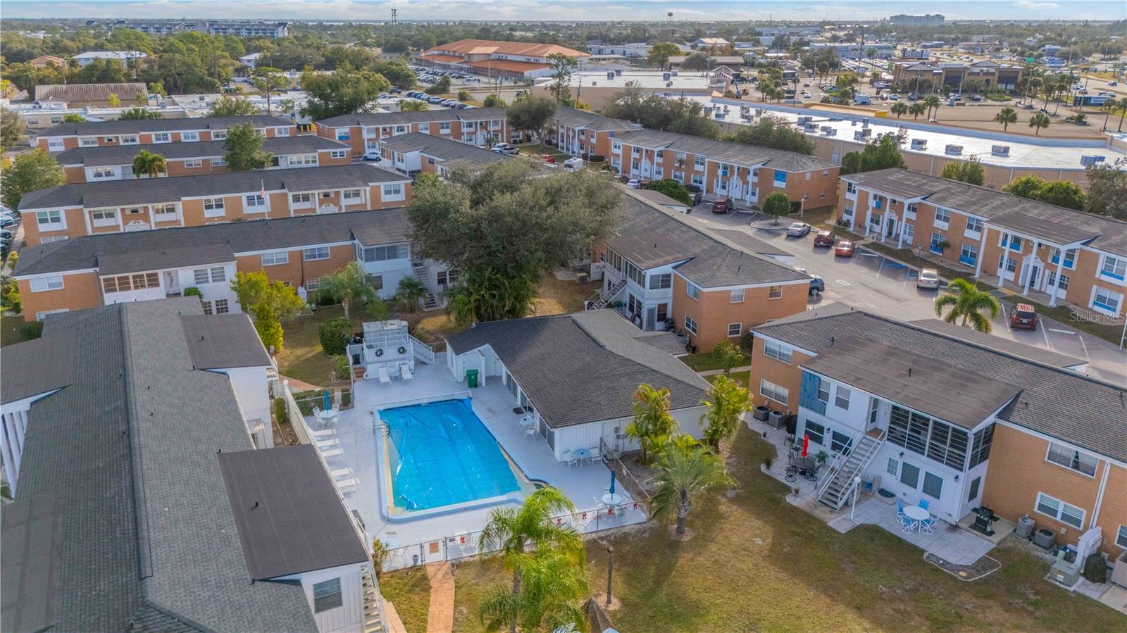 MARIA MANOR - Residential