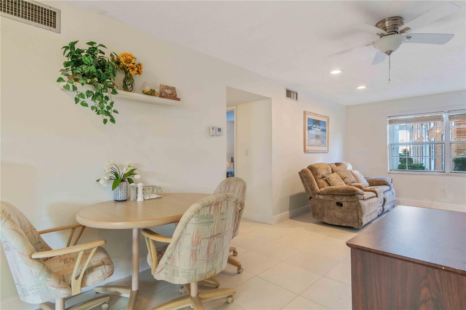 MARIA MANOR - Residential