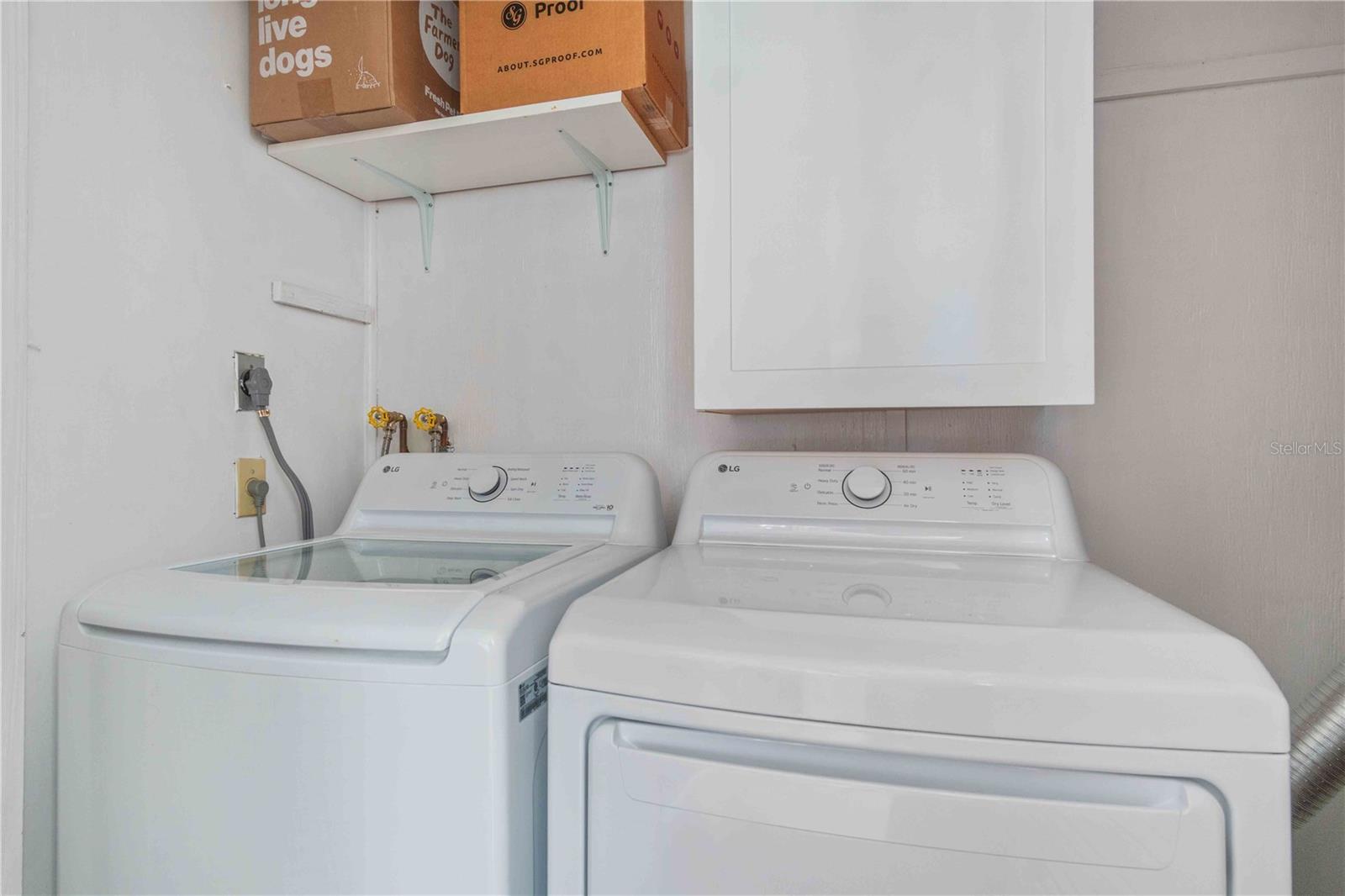 MARIA MANOR - Residential