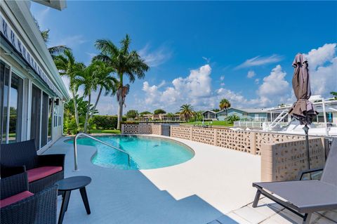 A home in PUNTA GORDA