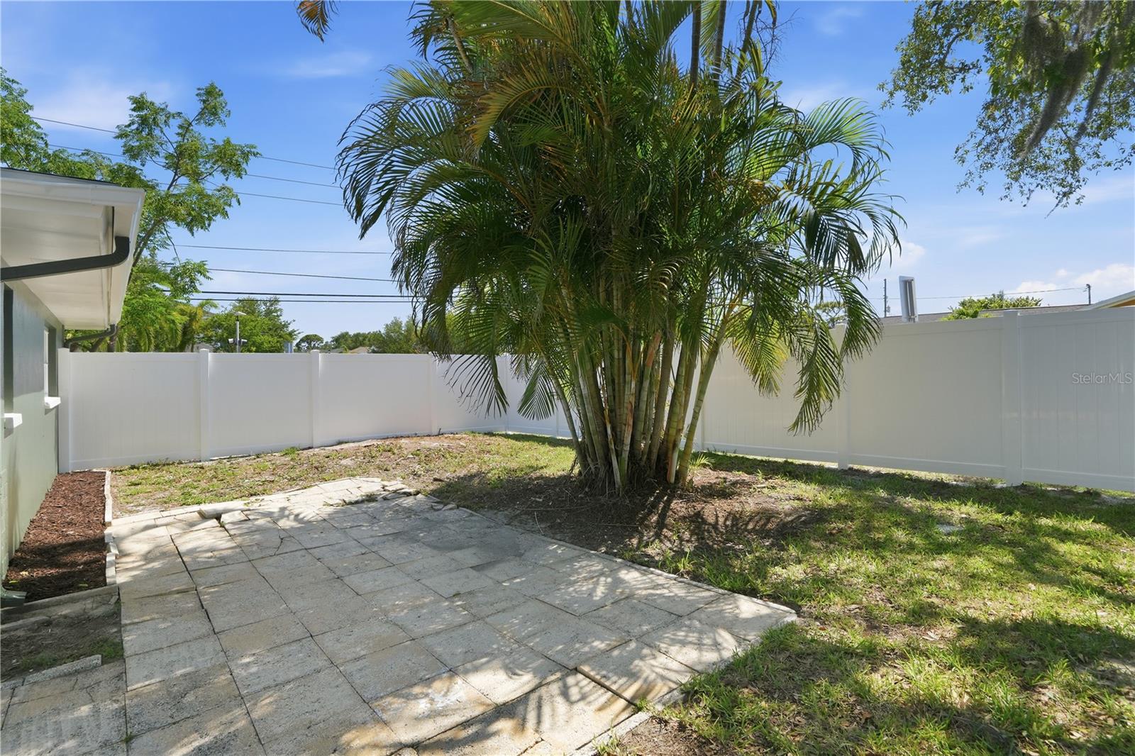 FAIRWAY MANOR - Residential