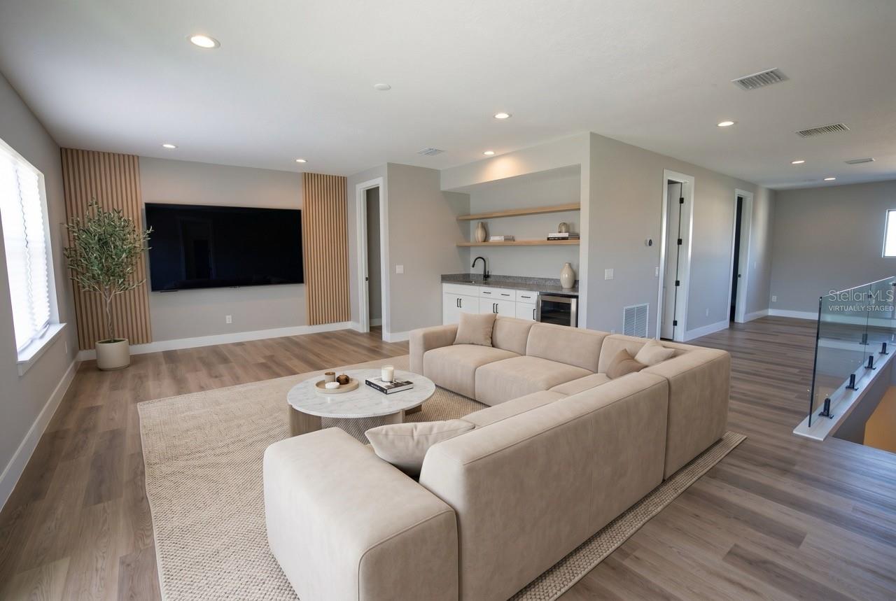 BELLA COLLINA WEST SUB - Residential