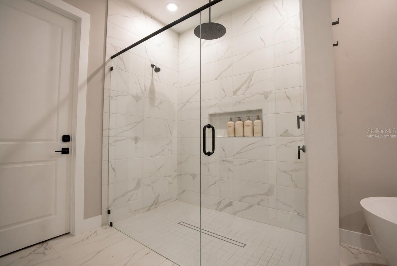BELLA COLLINA WEST SUB - Residential