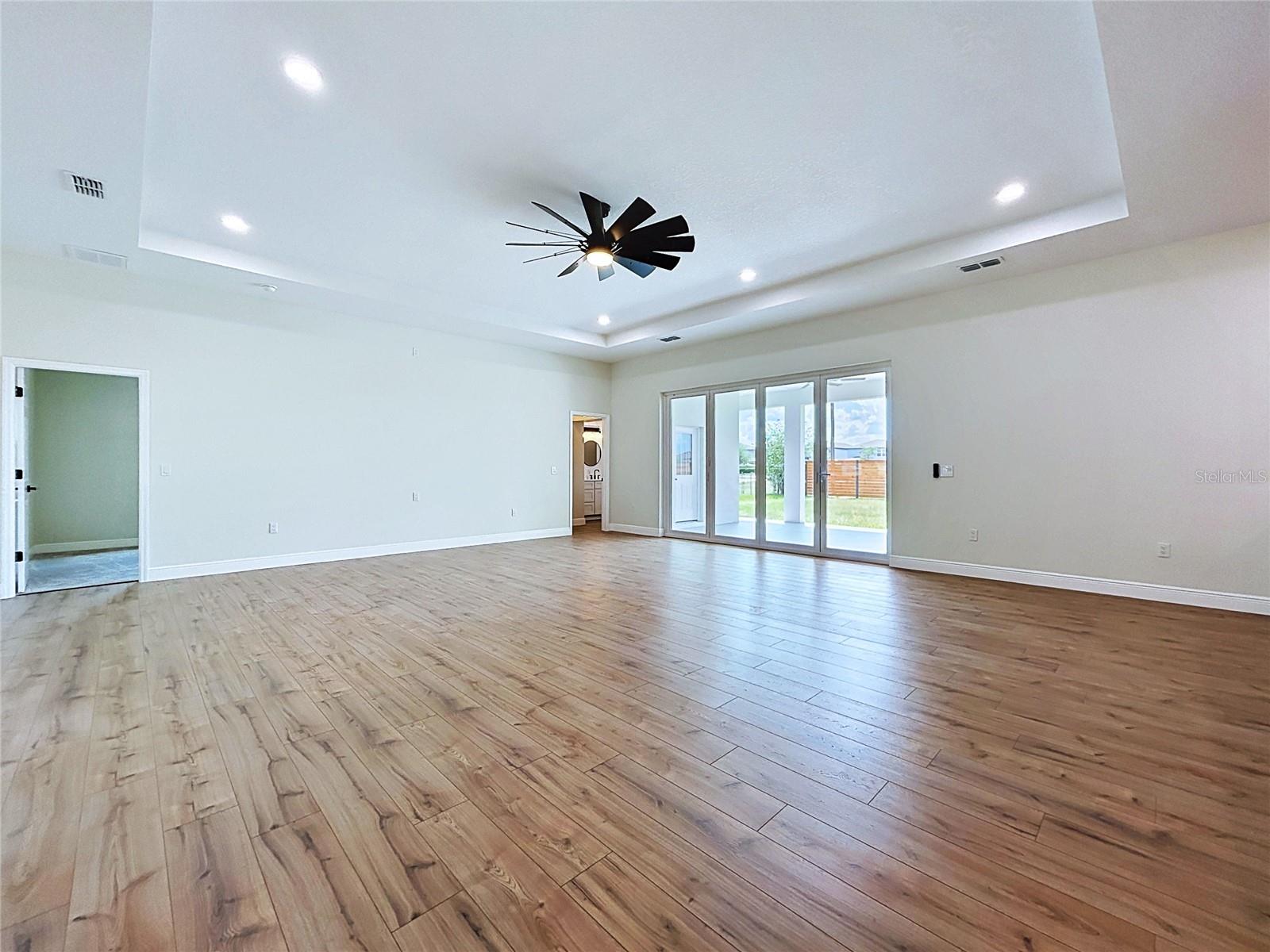 KNOLLWOOD ACRES - Residential