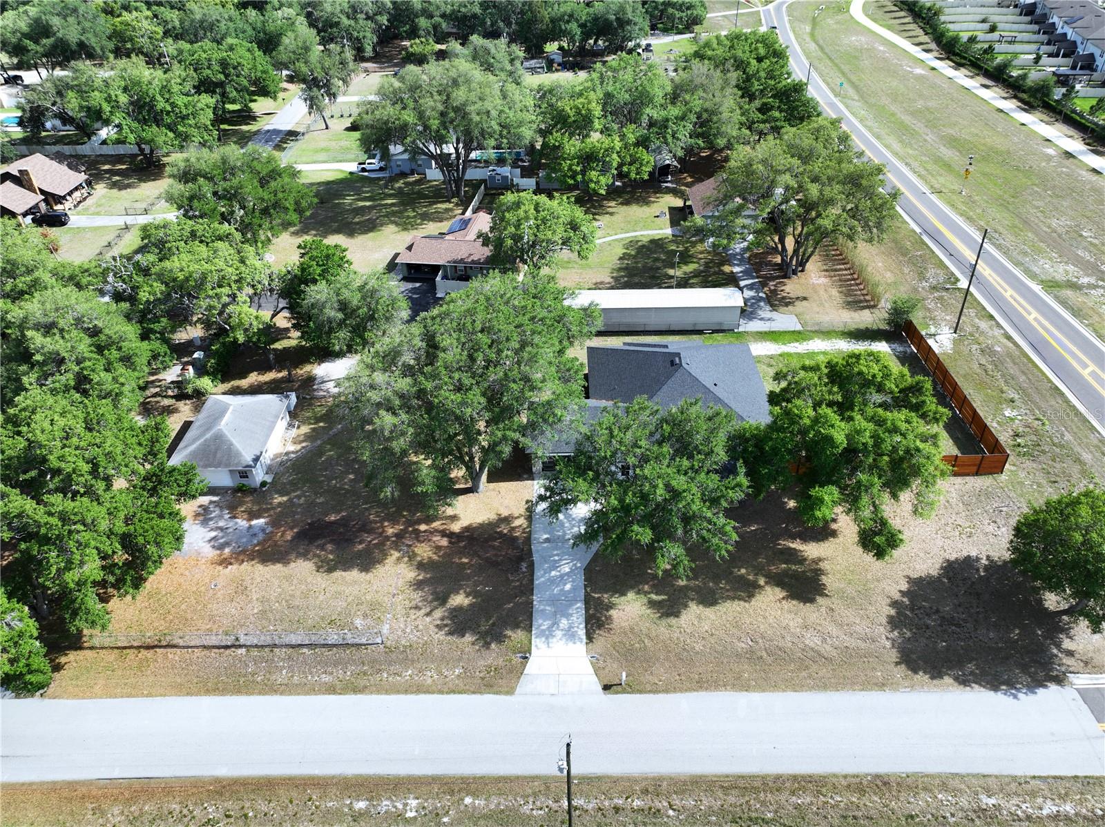 KNOLLWOOD ACRES - Residential