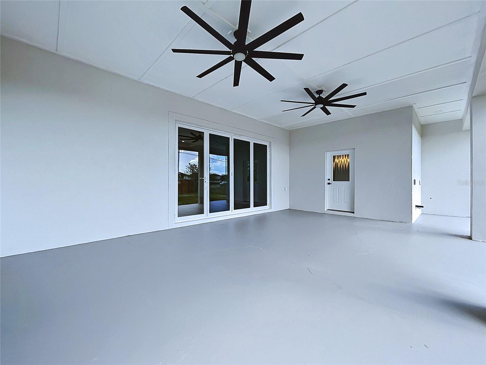 KNOLLWOOD ACRES - Residential