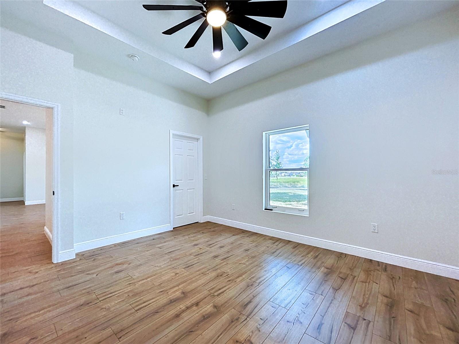 KNOLLWOOD ACRES - Residential