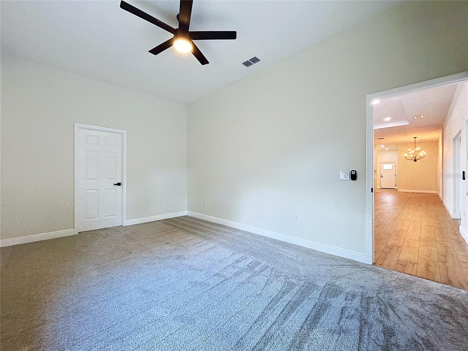 KNOLLWOOD ACRES - Residential