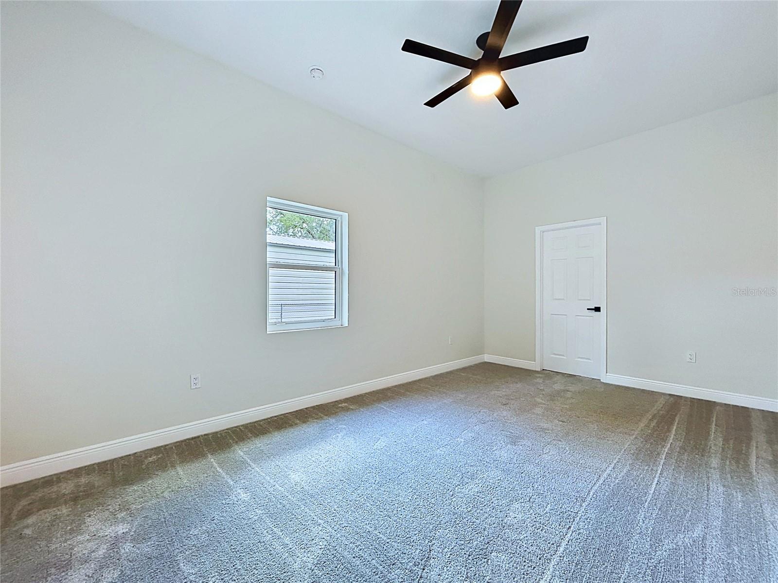 KNOLLWOOD ACRES - Residential