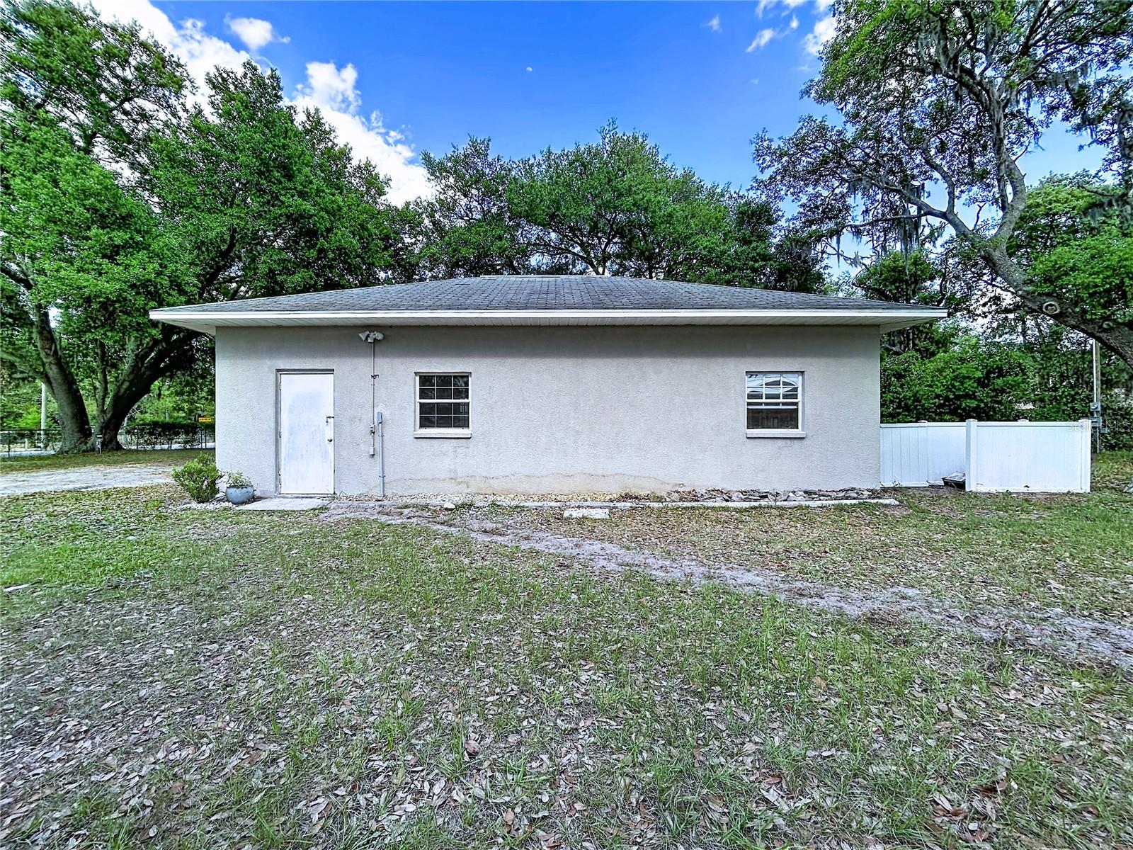 KNOLLWOOD ACRES - Residential