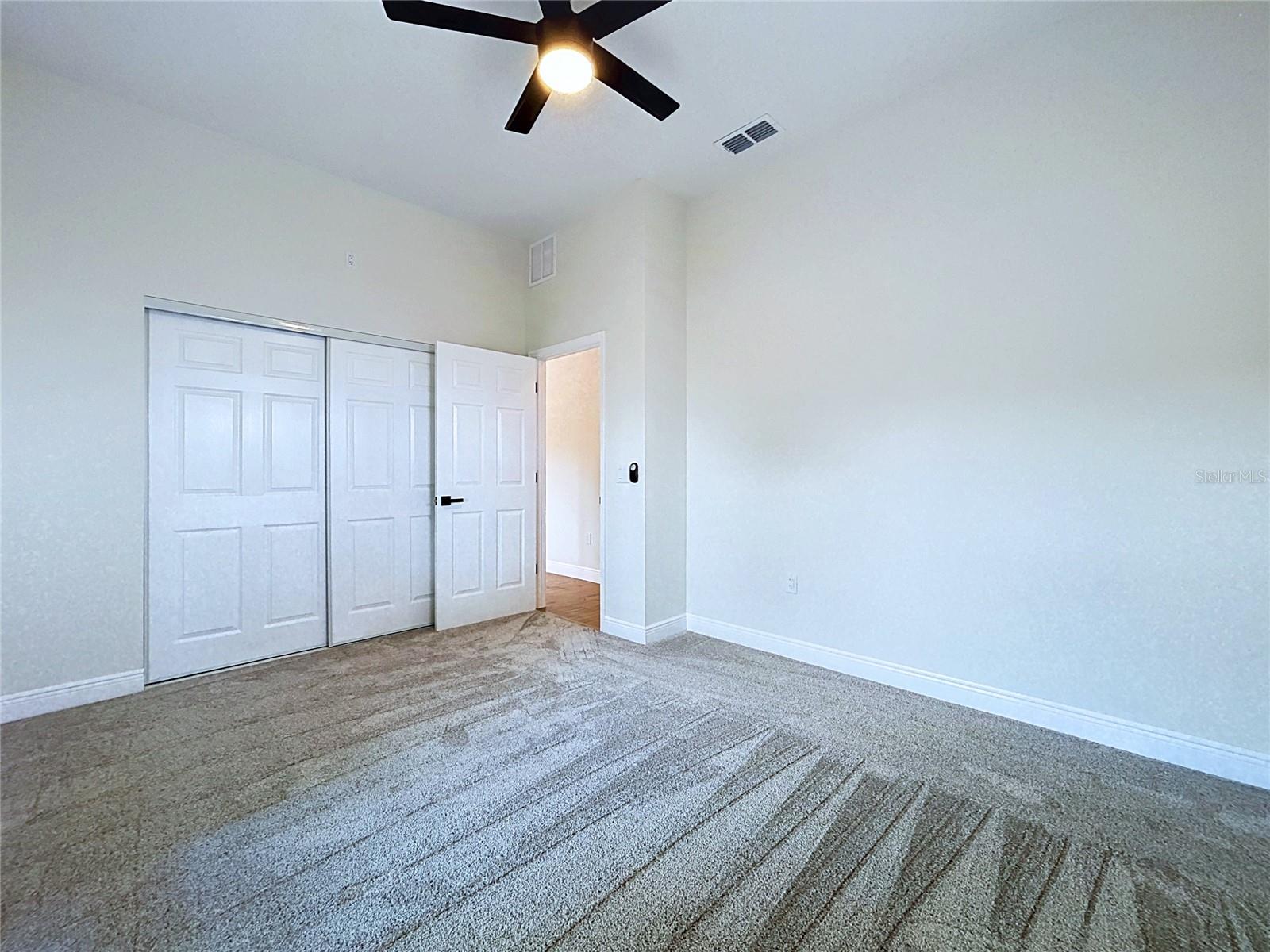 KNOLLWOOD ACRES - Residential