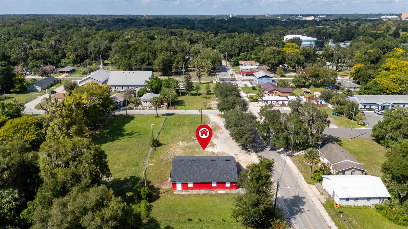 LOCKHARTS - Commercial Sale