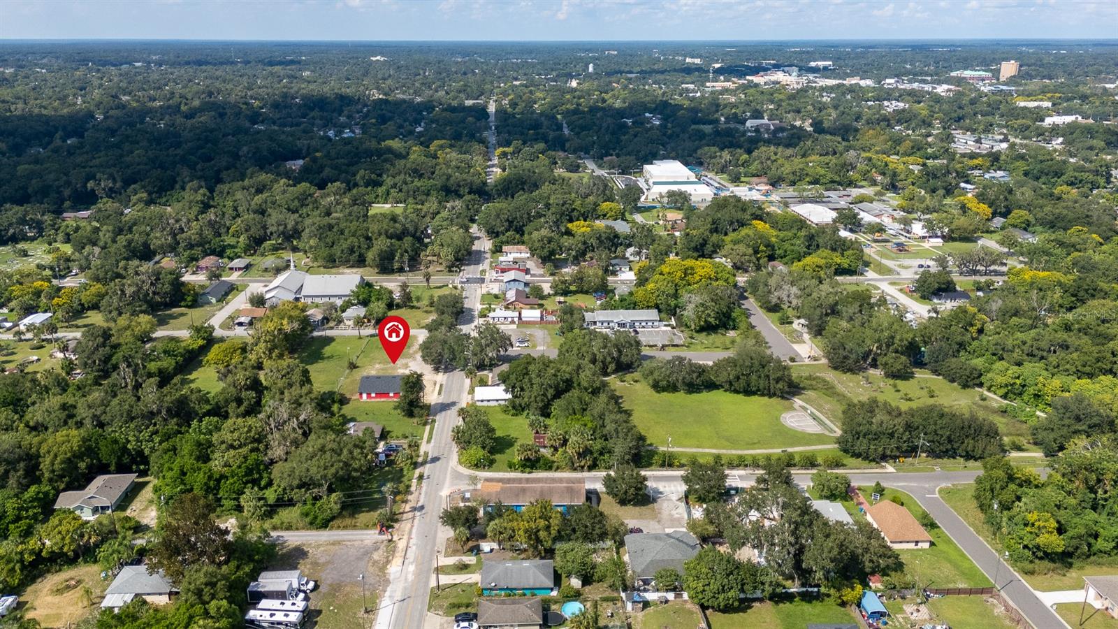 LOCKHARTS - Commercial Sale