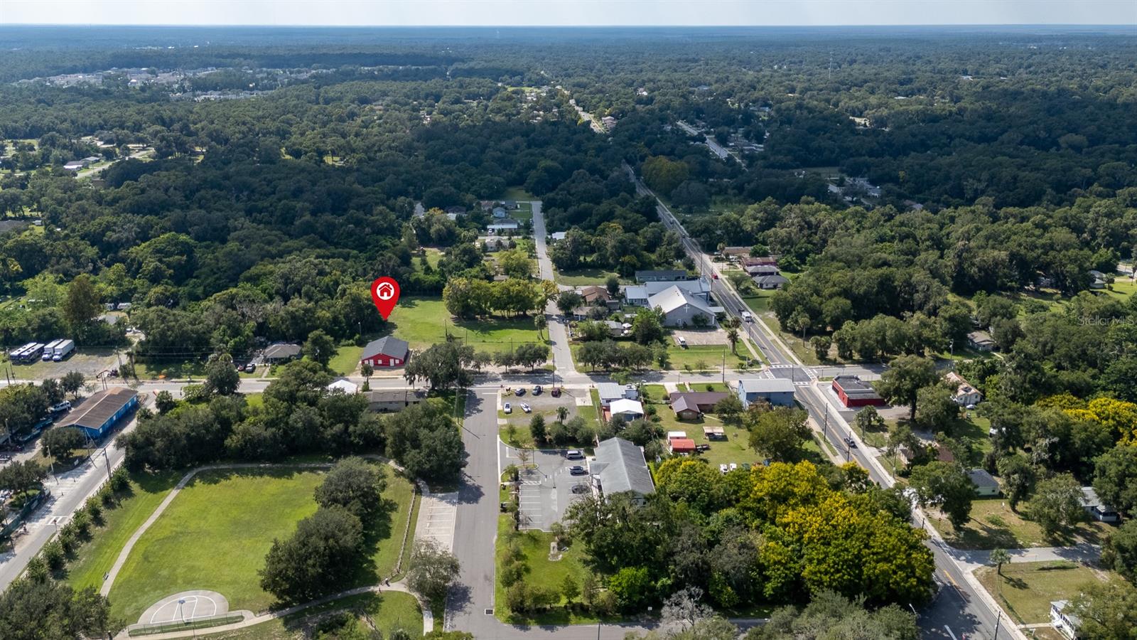 LOCKHARTS - Commercial Sale