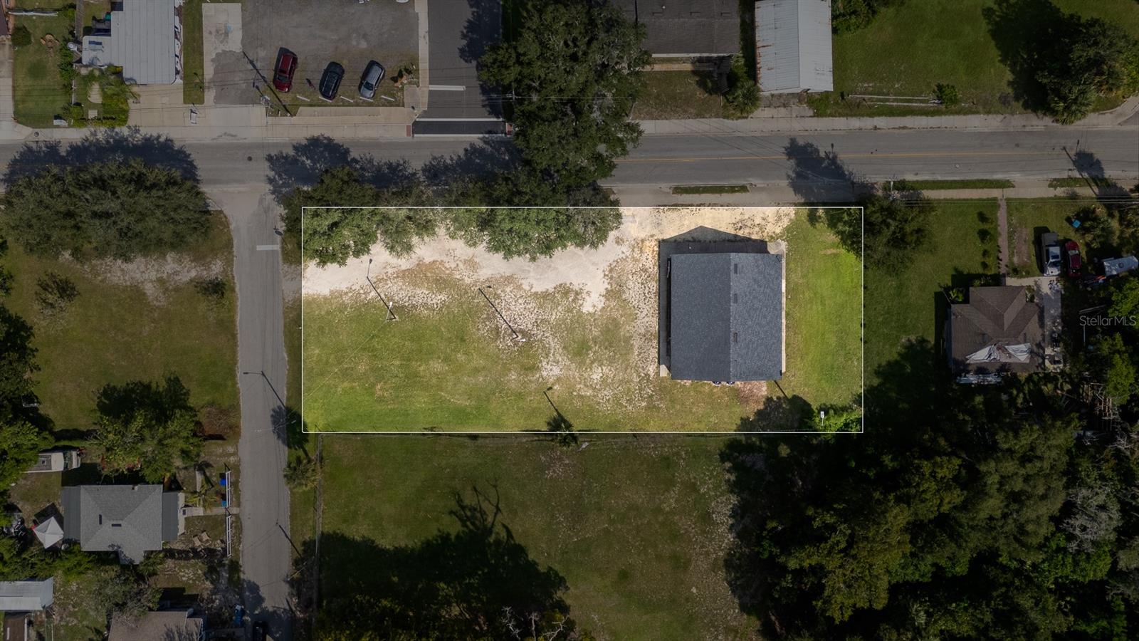 LOCKHARTS - Commercial Sale