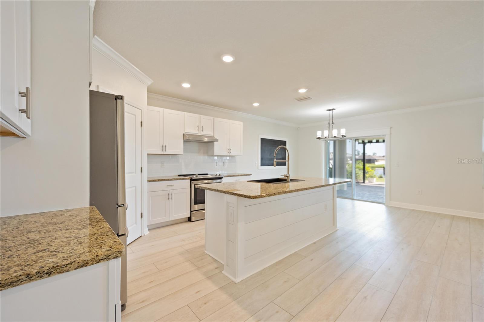 DEL TIERRA PH IV-A - Residential