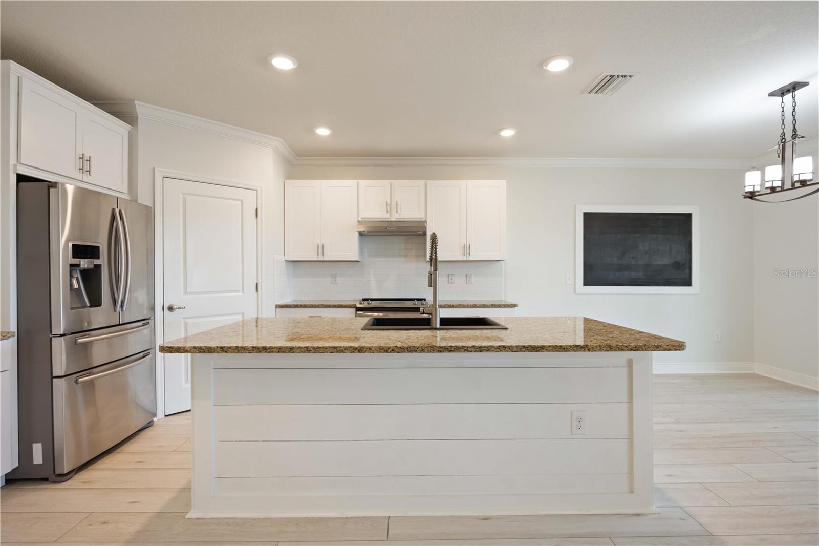 DEL TIERRA PH IV-A - Residential