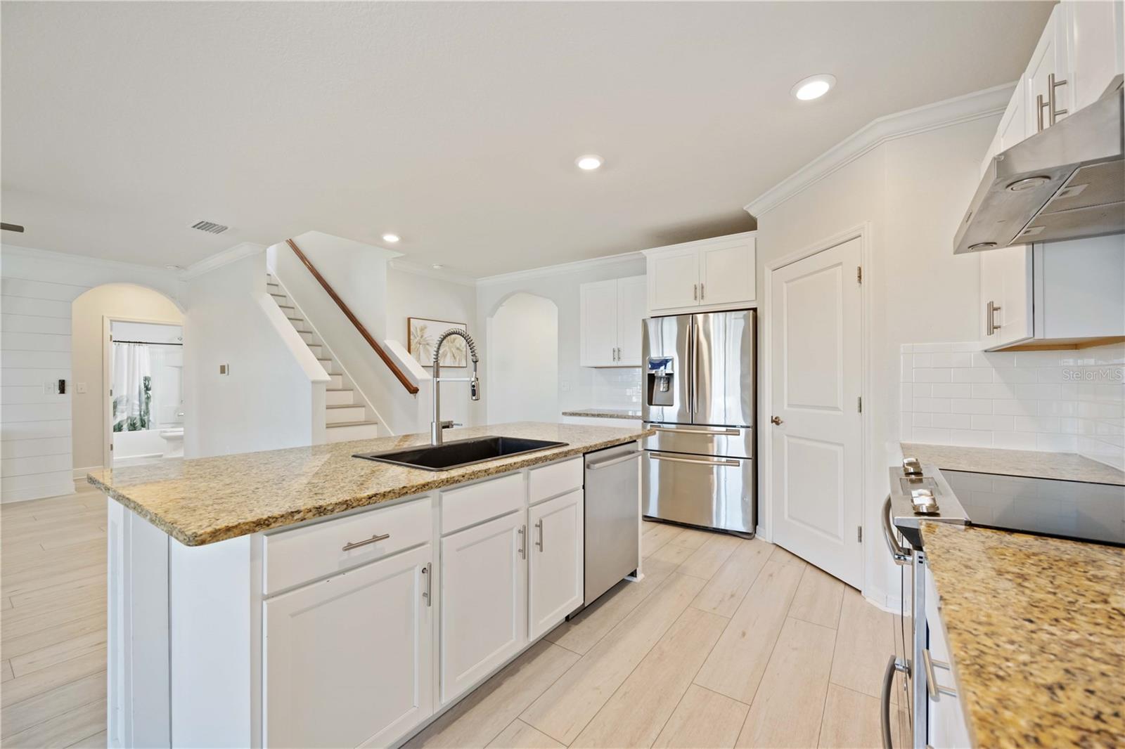 DEL TIERRA PH IV-A - Residential