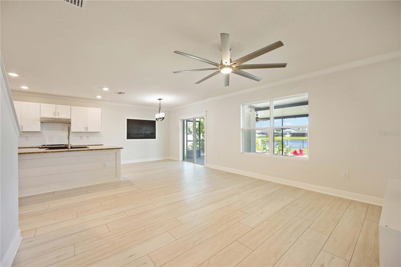 DEL TIERRA PH IV-A - Residential