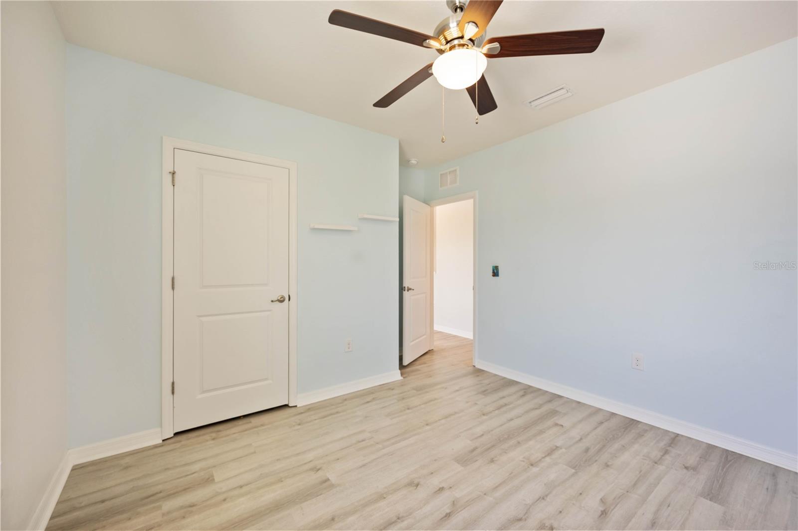 DEL TIERRA PH IV-A - Residential