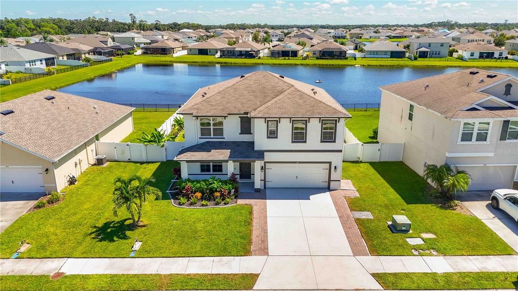 Photo of 451 Grande Vista Boulevard, Bradenton, FL 34212 (MLS # A4665737)