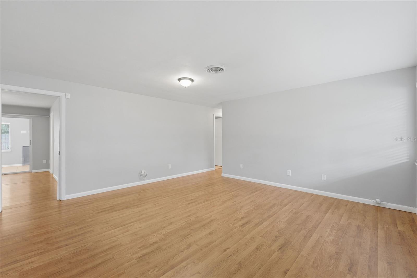 1387 BELLEVUE BOULEVARD