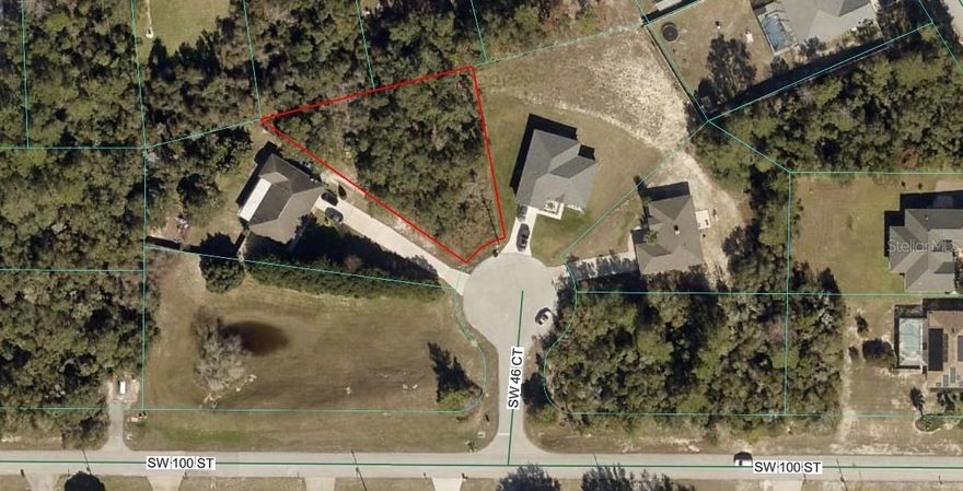 Uncleared vacant lot in the highly desirable Kingsland Country Estates community of SW Ocala. Zoned R1 for site-built homes and surrounded by existing residences, offering a great opportunity to build your dream home or investment property in a growing residential area of Marion County. The lot provides a natural, wooded setting with mature trees offering privacy while still being within an established neighborhood environment. Convenient access to major roadways, with nearby shopping, dining, medical facilities, and everyday conveniences.
A great location that combines a peaceful residential setting with proximity to established communities and amenities throughout SW Ocala and Marion County.