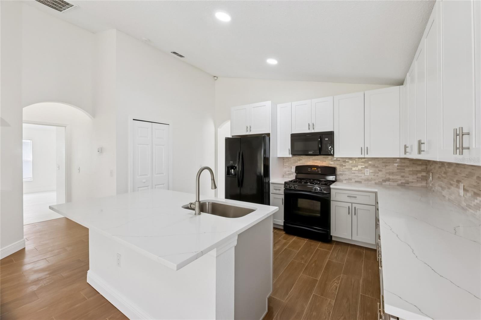 HEATHER HILL PH 02 - Residential