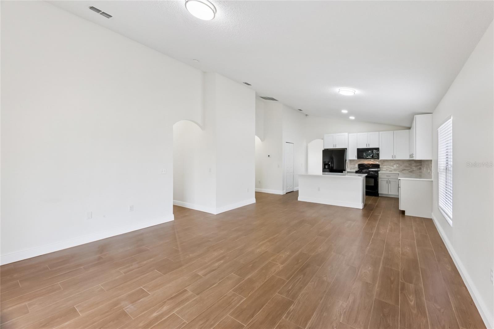 HEATHER HILL PH 02 - Residential