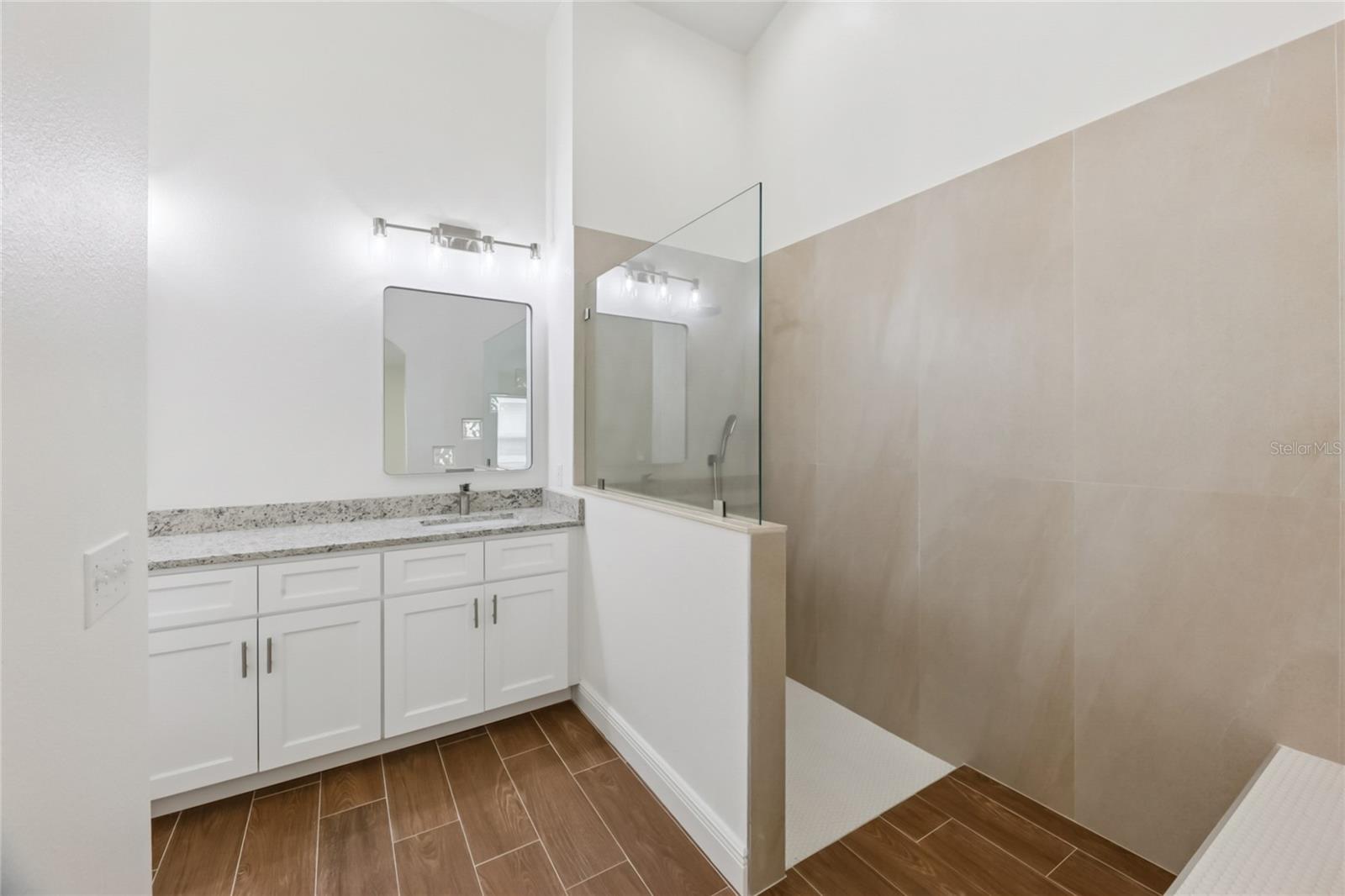 HEATHER HILL PH 02 - Residential