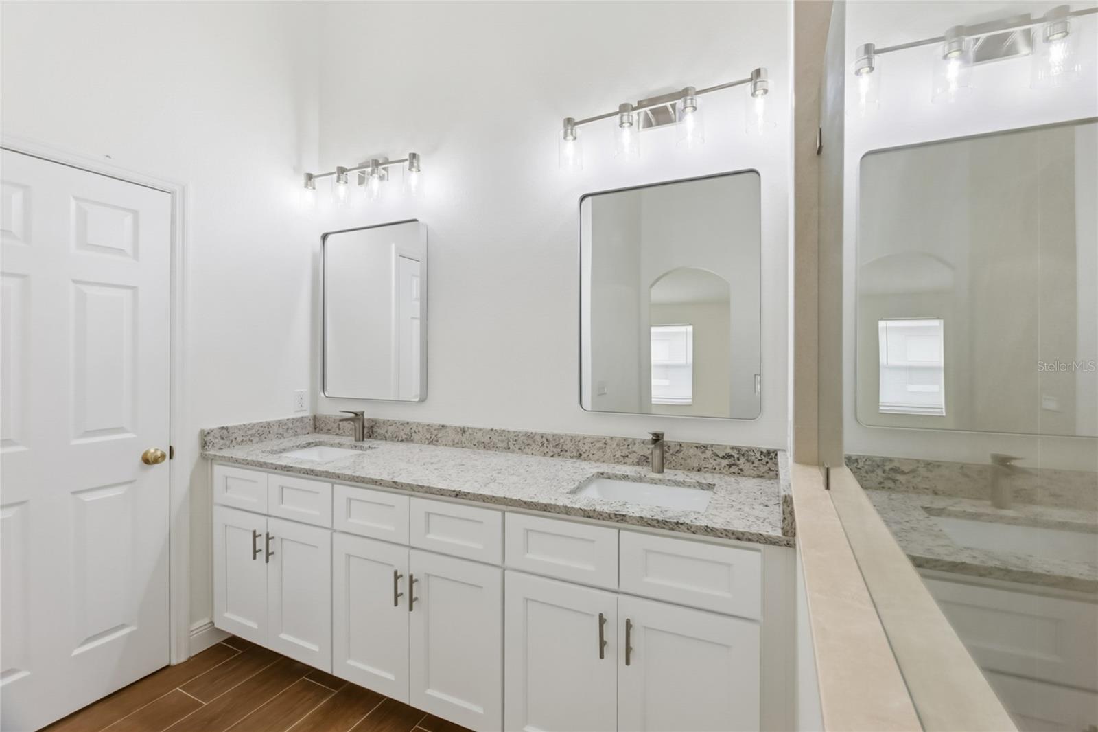 HEATHER HILL PH 02 - Residential